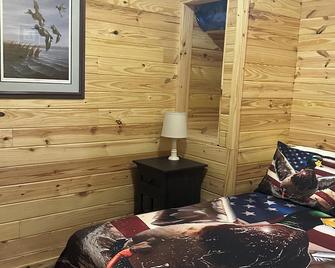 Mallard, Cozy cabin with WiFi and AC in lovely Stevenson. Perfect weekend stay . - Stevenson