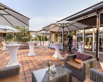 Golfhotel & Restaurant Lindenhof - Bad Vilbel - Terasa
