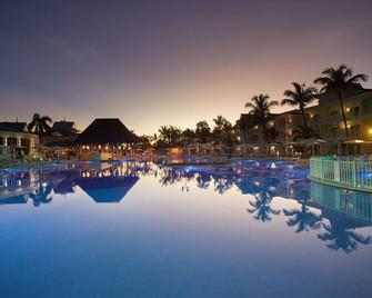 Bahia Principe Luxury Esmeralda - Punta Cana - Pool