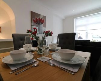 Signature - New View Place - Bellshill - Dining room