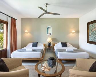 Hotel Punta Sur - Tarifa - Bedroom