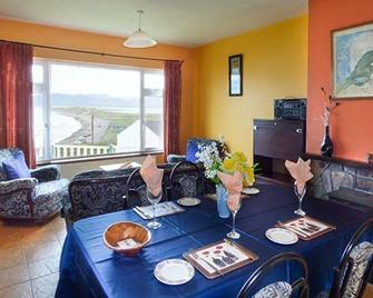 Rossbeigh Beach Cottage No 4 - Glenbeigh - Jadalnia