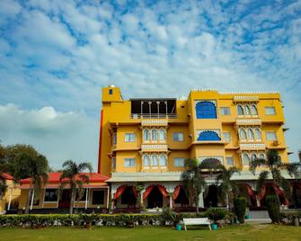Castle Narela Hotel & Resort - Chittorgarh - Building