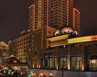 Resort Suites at Bandar Sunway - פטאלינד ג'איה - בניין