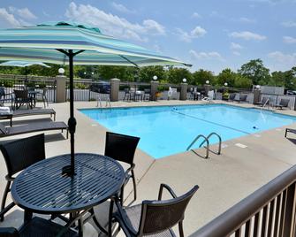 Holiday Inn Express Danville - Danville - Pool