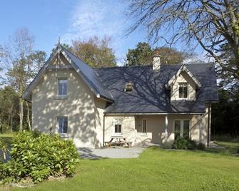 Dunkerron Woods 4 bedroom 4010 - sleeps 8 guests in 4 bedrooms - Kenmare - Bâtiment
