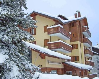 Hotel Bucaneve - Bardonèche - Bâtiment