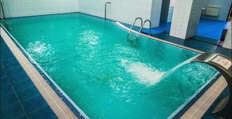 호텔 에로페이 - 하바롭스크 - 수영장