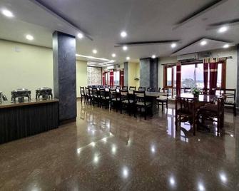 Hotel Pradyut - Biswanath Chariali - Lilabari - Restaurante