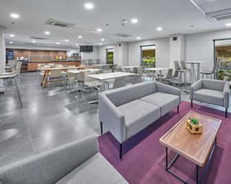 City Express by Marriott Querétaro Juríca - קרטארו - מסעדה