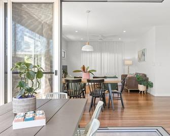 Paperbark - Evans Head - Comedor