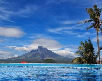 The Oriental Hotel Legazpi - Legazpi City - Pool