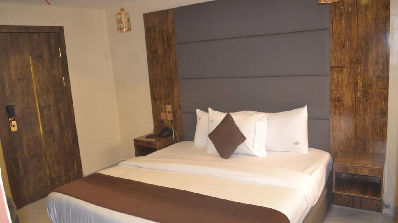 Valley Front View Hotel