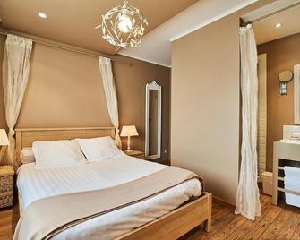 Full House Hotel - Kortrijk - Bedroom