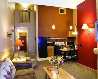 Double Jj Resort - Rothbury - Bedroom