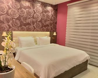 Western Gate Residence - Amman - Camera da letto