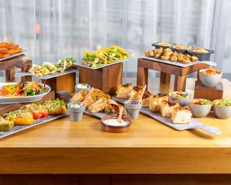 Holiday Inn Liverpool - City Centre By IHG - Liverpool - Ravintola