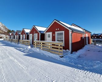 Lofoten Basecamp - לקנס - בניין