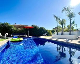 Afortunada - air-conditioning in all bedrooms, resort style gardens&pool - El Perello - Pool