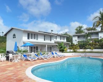 Dickenson Bay Cottages - Cedar Grove - Pool