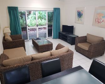 At The Mango Tree - פורט דאגלאס - סלון