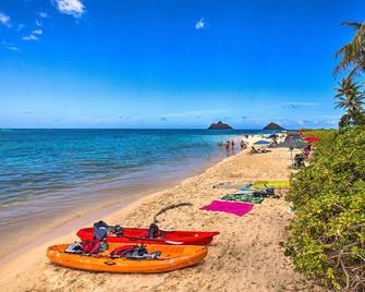 Upscale Kailua Getaway Steps to Swim Beach! - Kailua - Playa