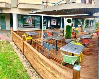 Best Western Hotel Austria - Saint-Étienne - Innenhof