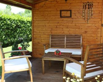 Marta Sul Melo - Double/triple room in B&B - Capannori - Patio
