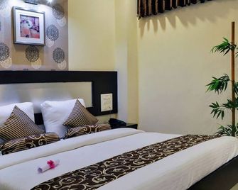 Regal Hotel - Ajmer - Bedroom