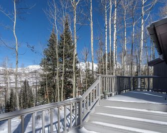 Classic Ski Ranches Cabin - Telluride - Balcony
