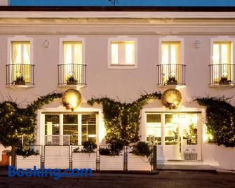 Sasaràl Suites - Cesena - Gebäude