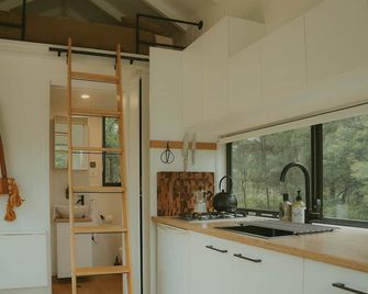 Tiny Madeline - Laguna - Bulahdelah - Cocina