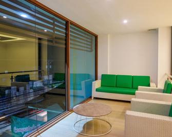 Vivien's Hotel - Lapu-Lapu City - Sala de estar