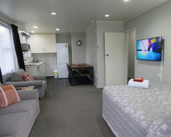 Commodore Court Motel - Blenheim - Soverom
