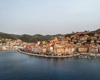 La Roqqa - Porto Ercole - Vista esterna