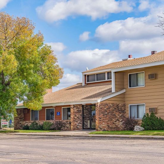 Building view of Rodeway Inn