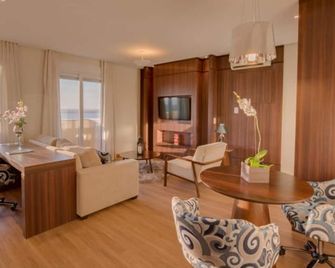 Blue Tree Towers Millenium Porto Alegre - פורטו אלגרה - סלון