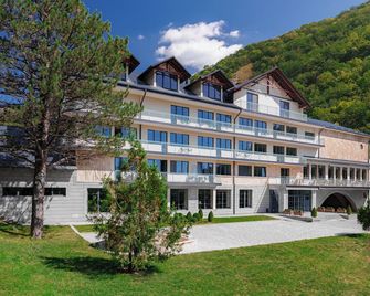 Apricot Aghveran Resort - Agveran - Building