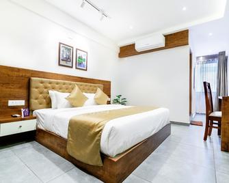 Seaking Suites - Ernakulam - Slaapkamer