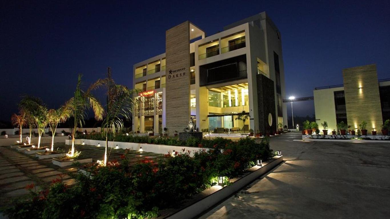 Hotel The Grand Daksh Somnath