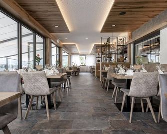 Double room with shower and WC with balcony - Café-Restaurant-Pension Bettina - Ellmau - Restaurante