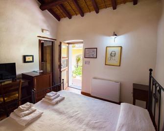 Antico Borgo - Galtellì - Habitación