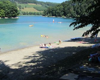 Treat yourself to rest and relaxation in the beautiful Sauerland directly on the lake. - Eslohe - Beach