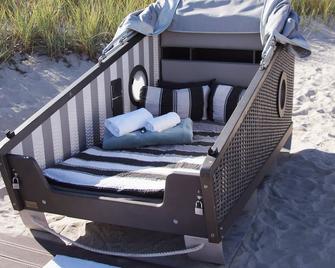 Sleeping beach chair for 2 guests with 4m² in Grömitz (160302) - Grömitz - Balkon