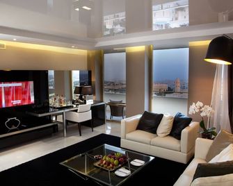 Leonardo Plaza Hotel Jerusalem - Jerusalem - Wohnzimmer