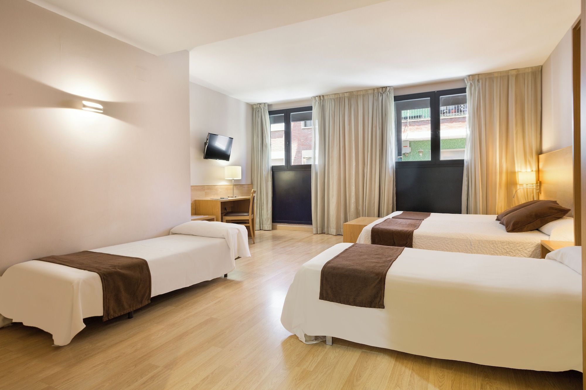 Hotel Acta Azul Barcelona - Barcelona