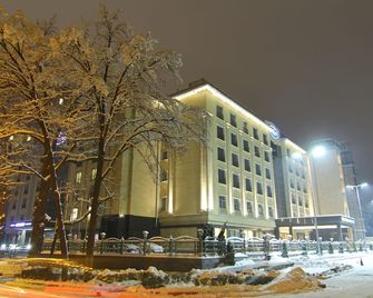 Orion Hotel Bishkek - Bishkek - Building