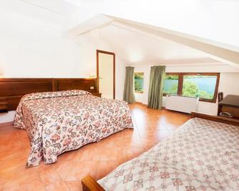 Hotel Acquevive - Scanno - Ložnice