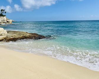 Vacances au Paradis - Sandy Ground - Strand