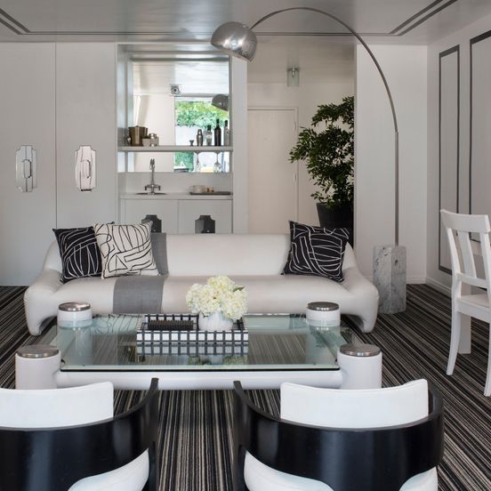 Living room view of Avalon Hotel and Bungalows Palm Springs